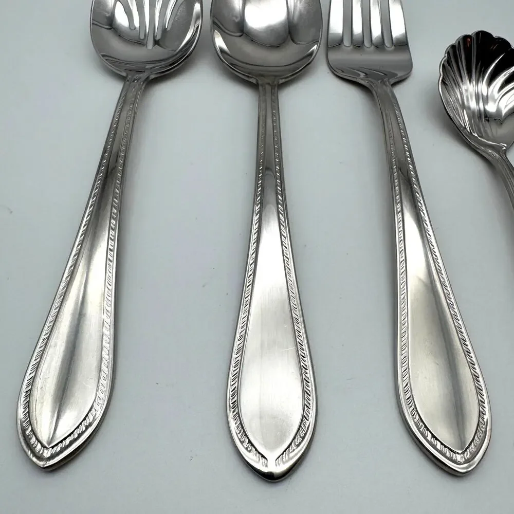 Reed & Barton Tradition Tanglewood 5 Piece Hostess Set Serving Spoon